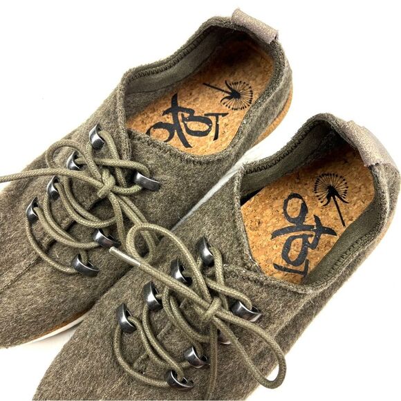 OTBT Courier Green Wool Alpaca Sneakers size 8 - Picture 5 of 9
